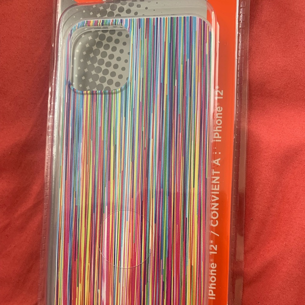 I’m selling the iPhone 12 and 11 phone case